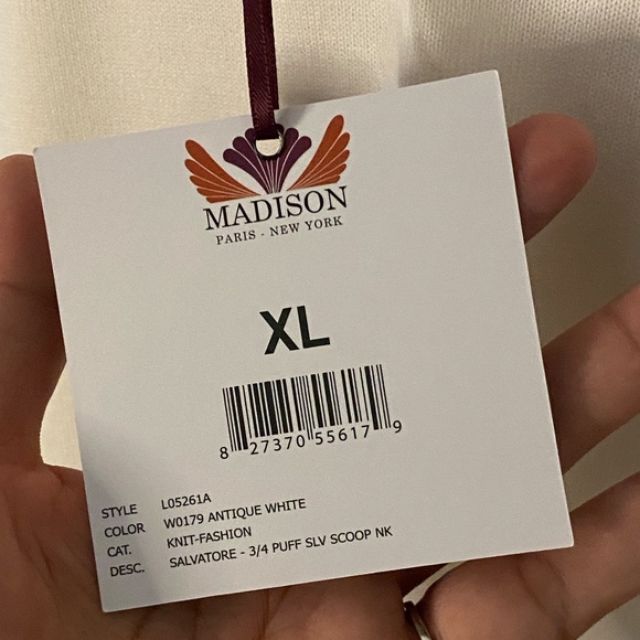 ⭐️🏷️SALE⭐️ New Madison Blouse with Sheer sleeves with pearls Size XL - Picture 8 of 9